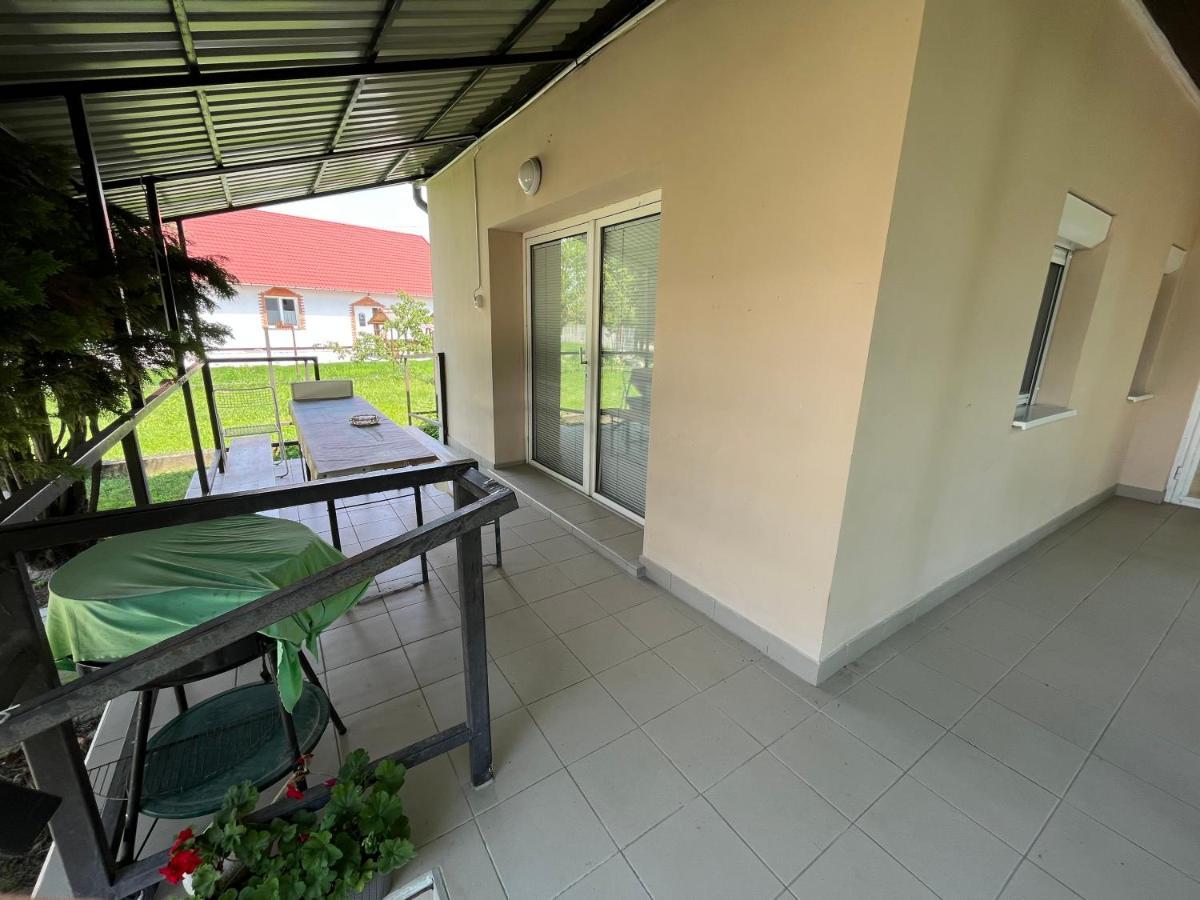 Tiszavirag Apartman Tiszakeszi Zewnętrze zdjęcie