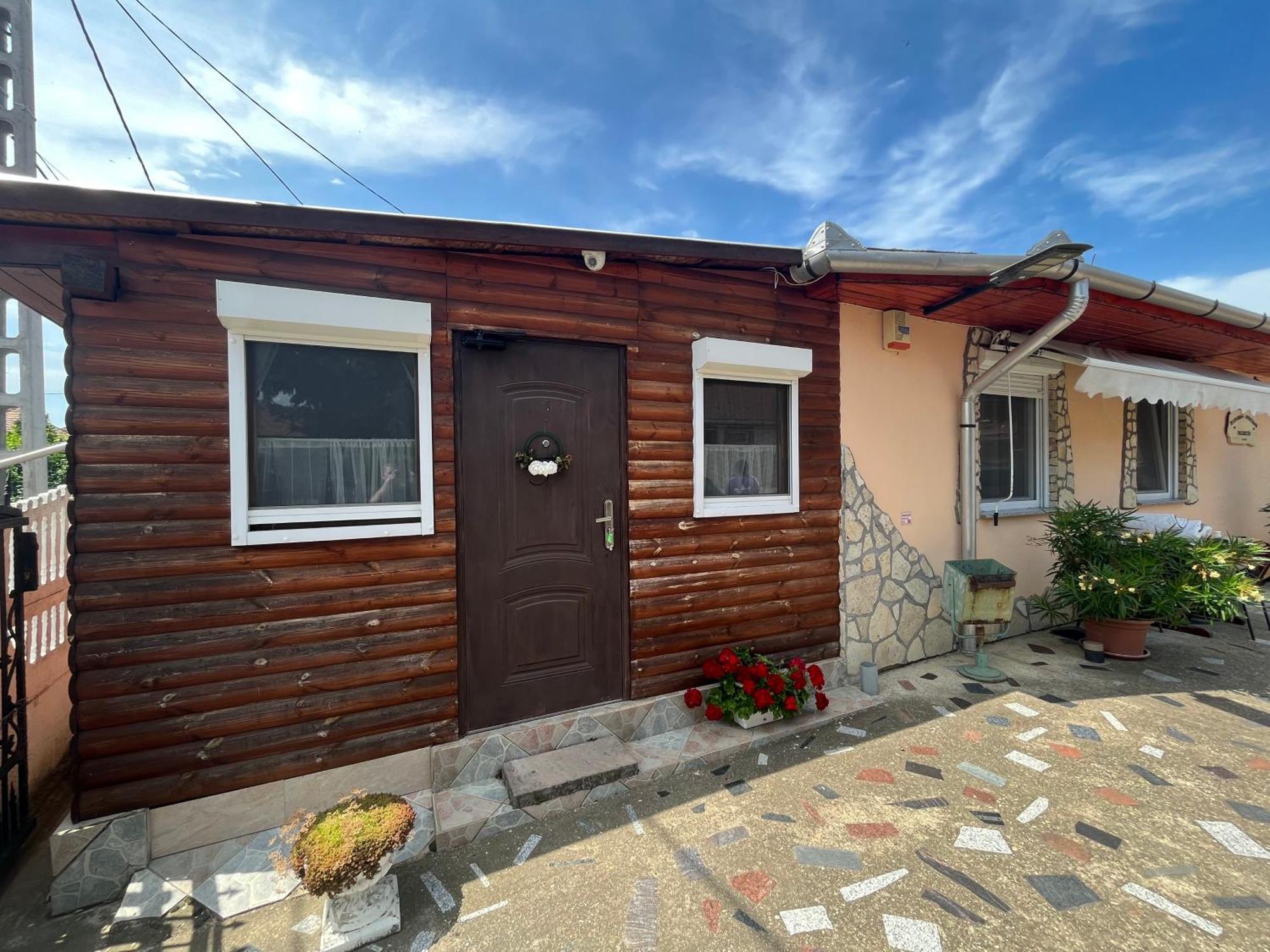 Tiszavirag Apartman Tiszakeszi Zewnętrze zdjęcie