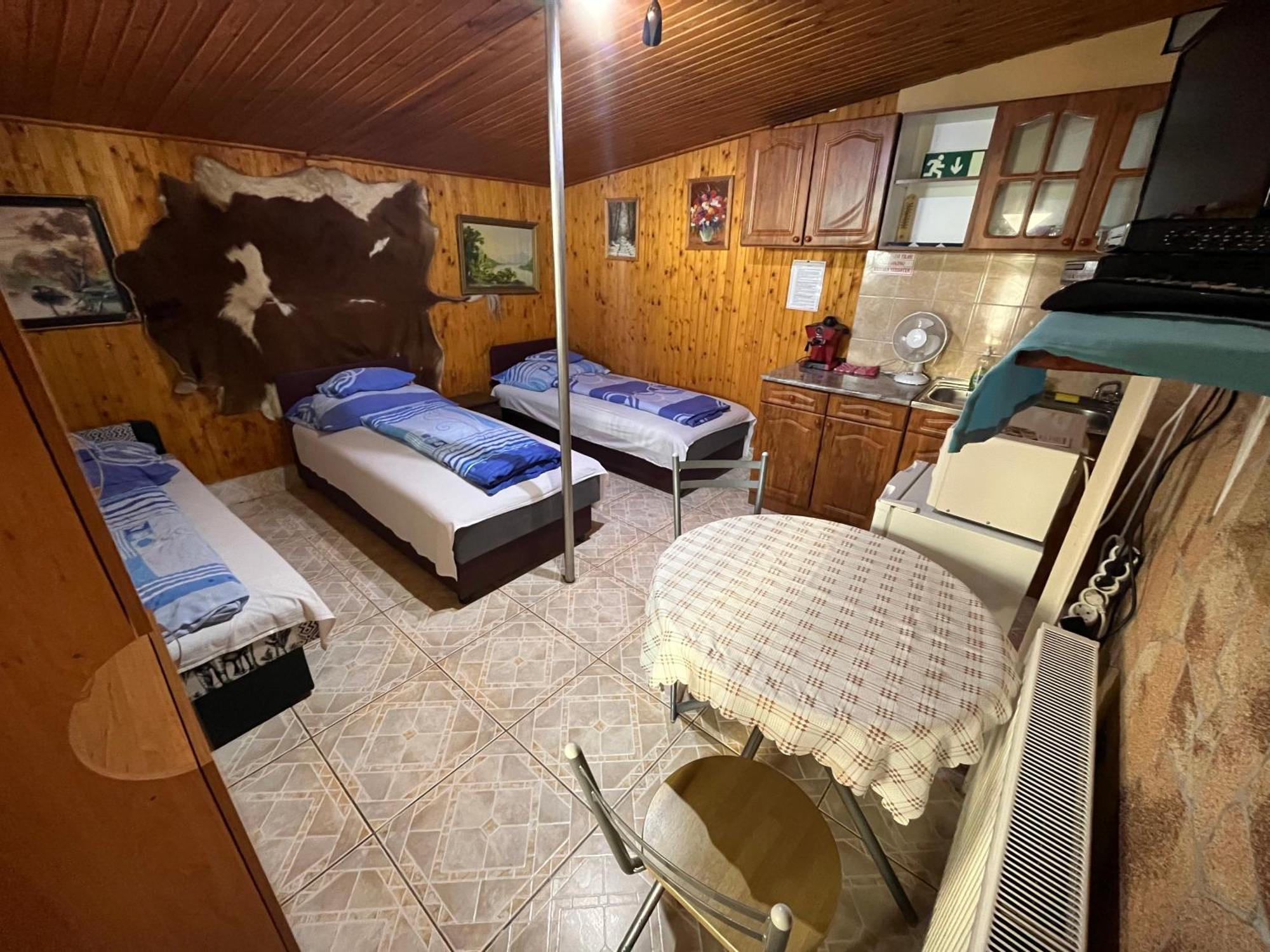 Tiszavirag Apartman Tiszakeszi Zewnętrze zdjęcie
